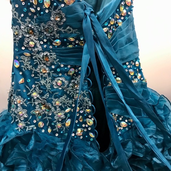 Ball Gown👑Pageant Gown Prom Gown Your Gown Gorgeous color and sequins decals 🌹 - Picture 5 of 16